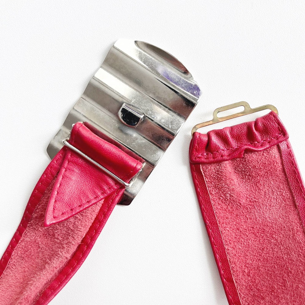 Vintage Red Leather Silver Wavy Buckle Adjustable Wide Belt Size XS/S - Picture 4 of 4